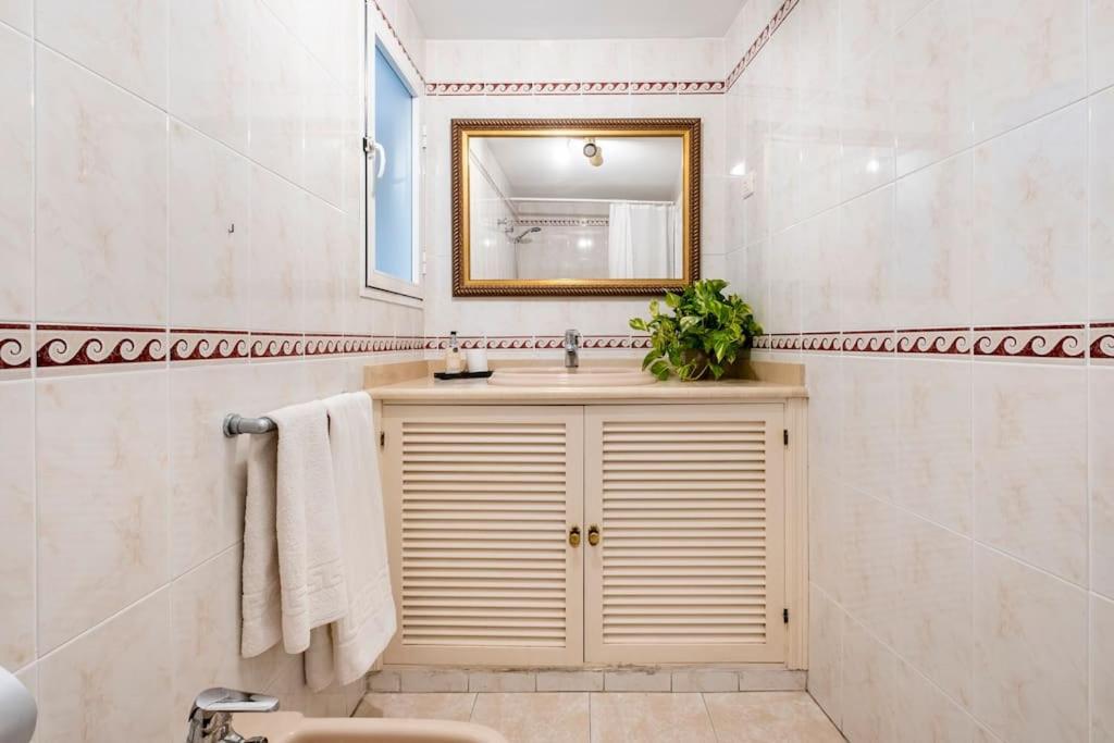 Apartmán Centro Ferrandiz Parking Gratis Màlaga Exteriér fotografie