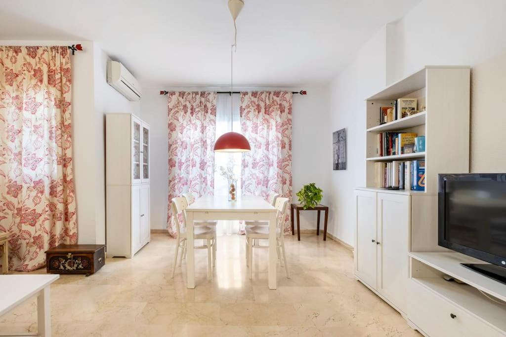 Apartmán Centro Ferrandiz Parking Gratis Màlaga Exteriér fotografie